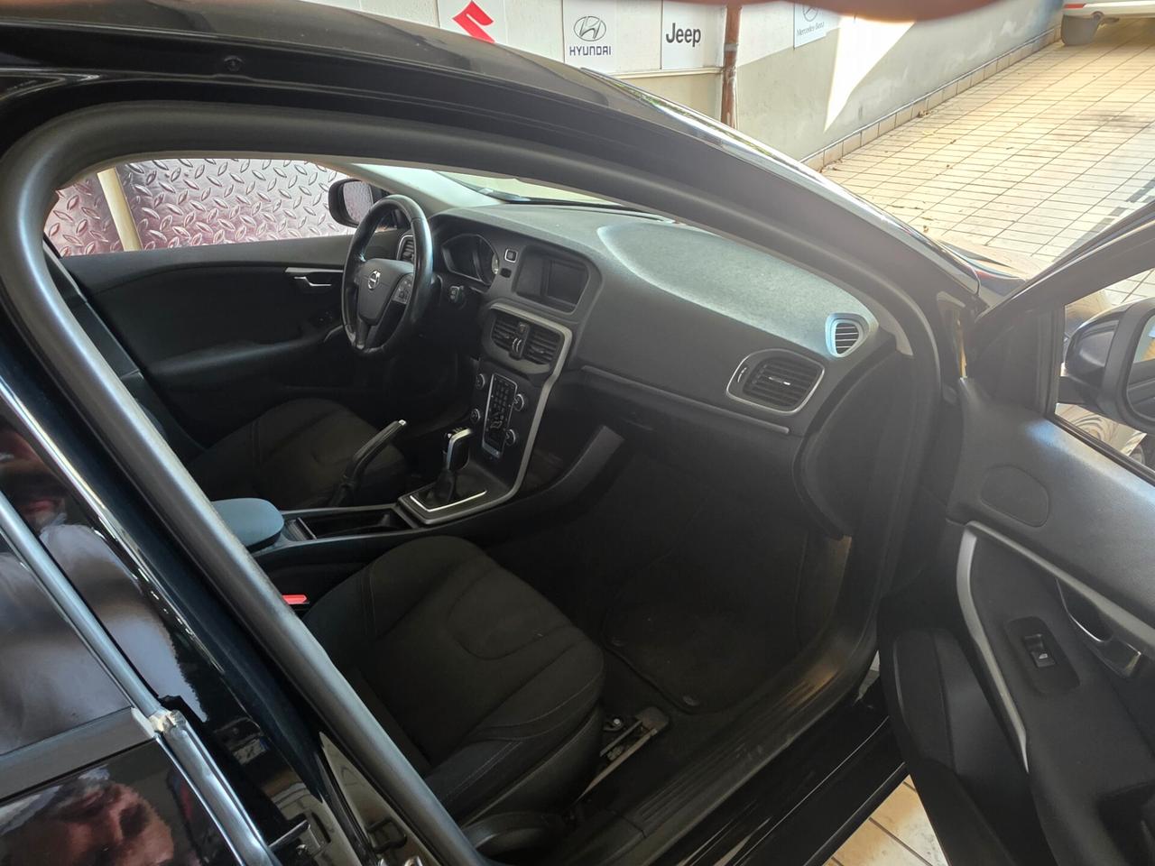 Volvo V40 D2 Momentum