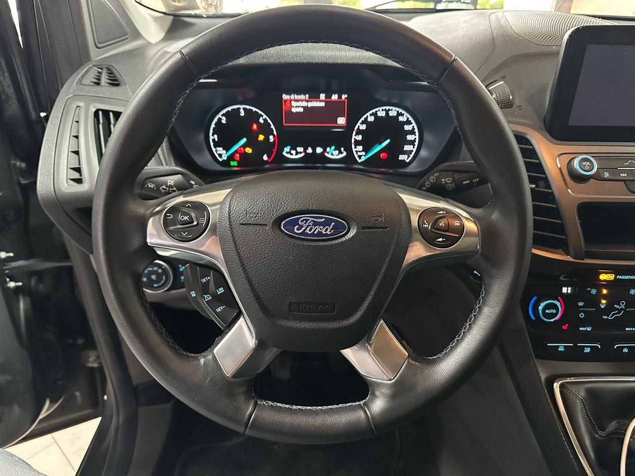 Ford Tourneo Connect Active 1.5 TDCi #10855