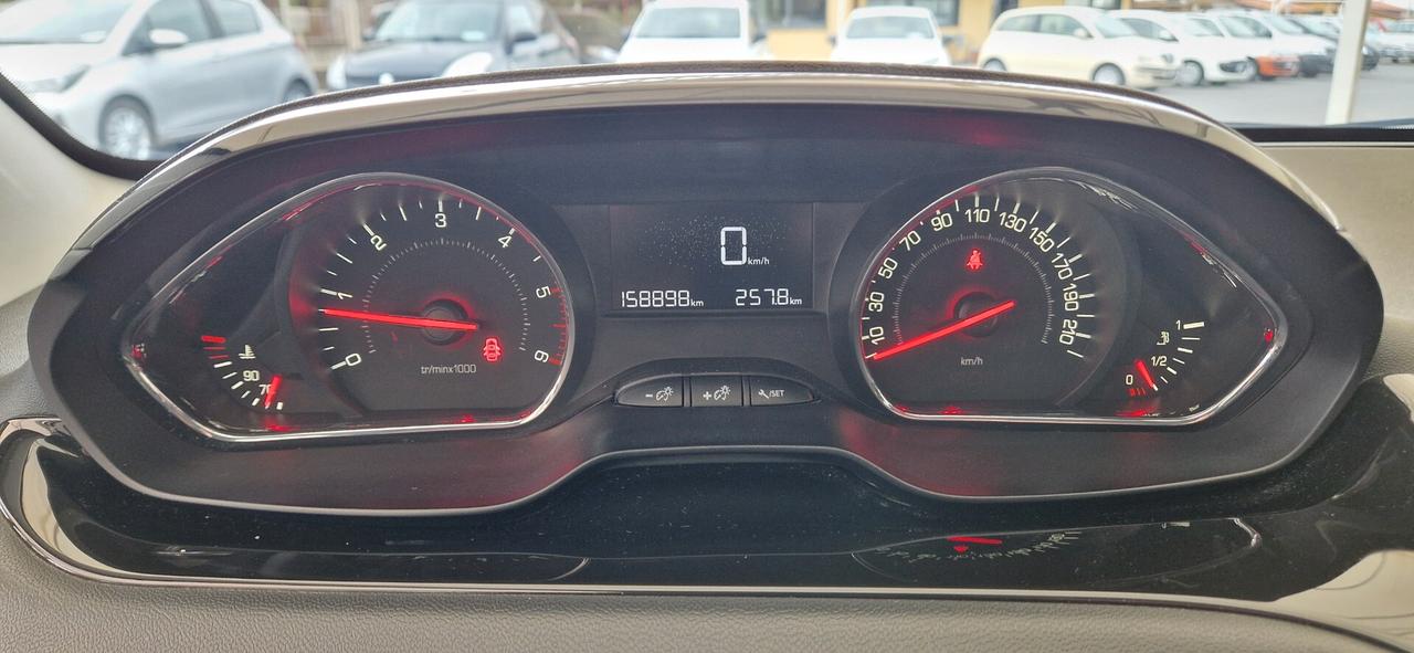 Peugeot 208 1.4 HDi 68cv 5 porte Allure