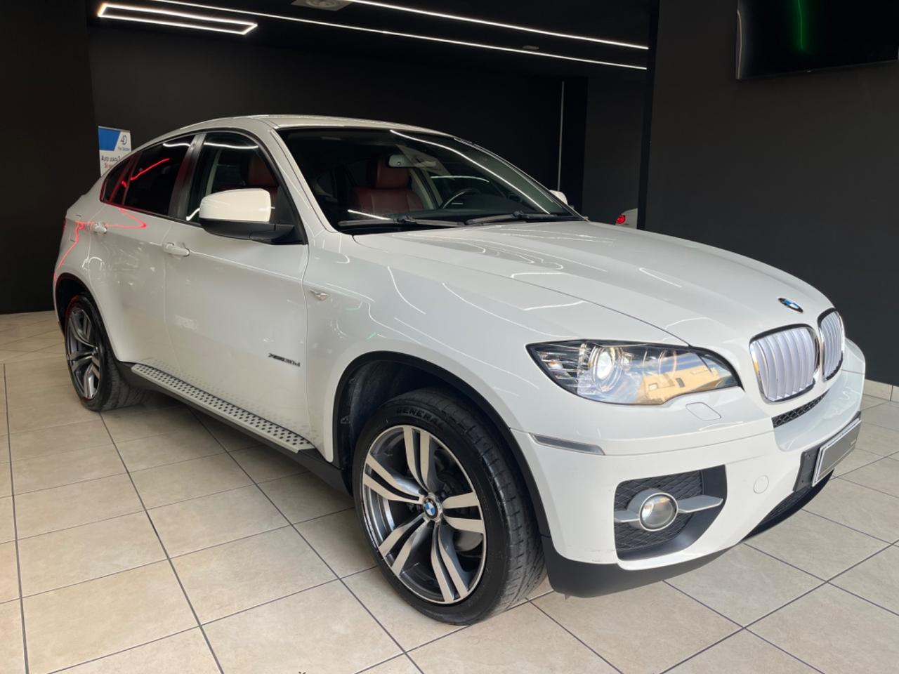 Bmw X6 xDrive30d Attiva 245CV