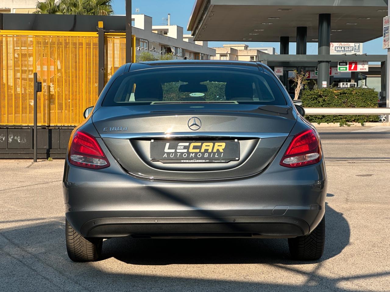 MERCEDES-BENZ C 180 d Auto Business