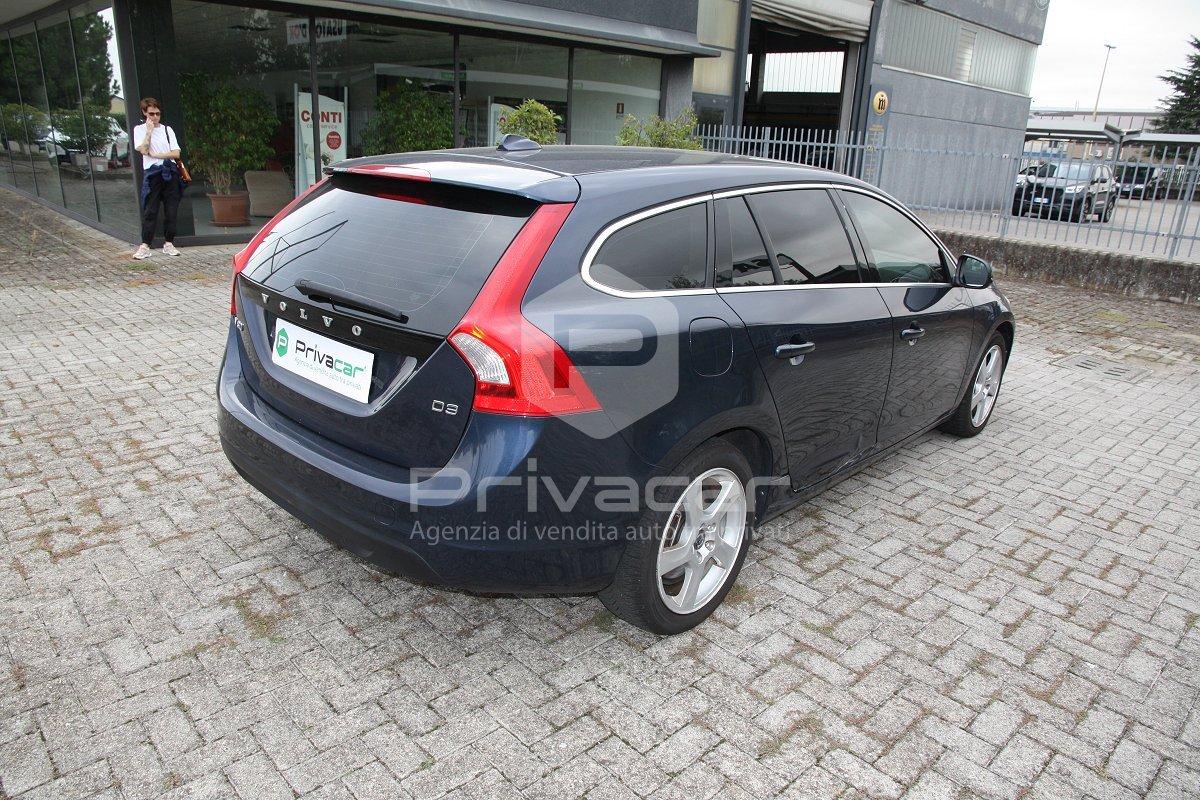 VOLVO V60 D3 Geartronic Momentum