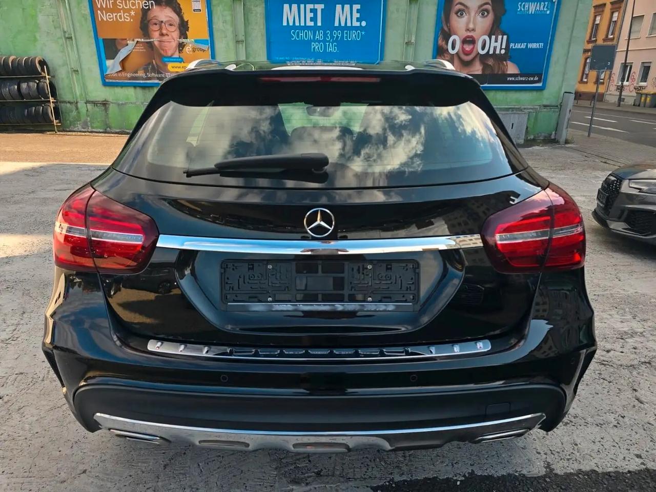 Mercedes-Benz GLA 250 AMG Line