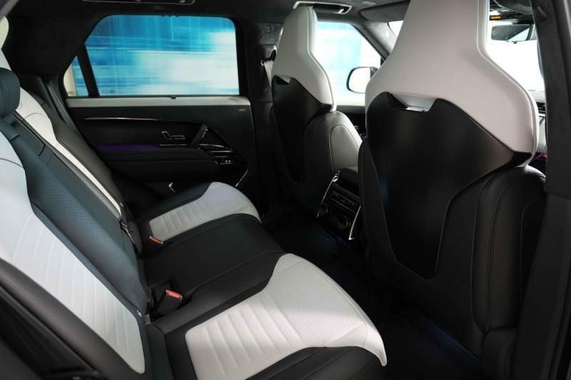 Land Rover Range Rover Sport RR Sport B MHEV 4.4 V8 635CV AWD Auto SV