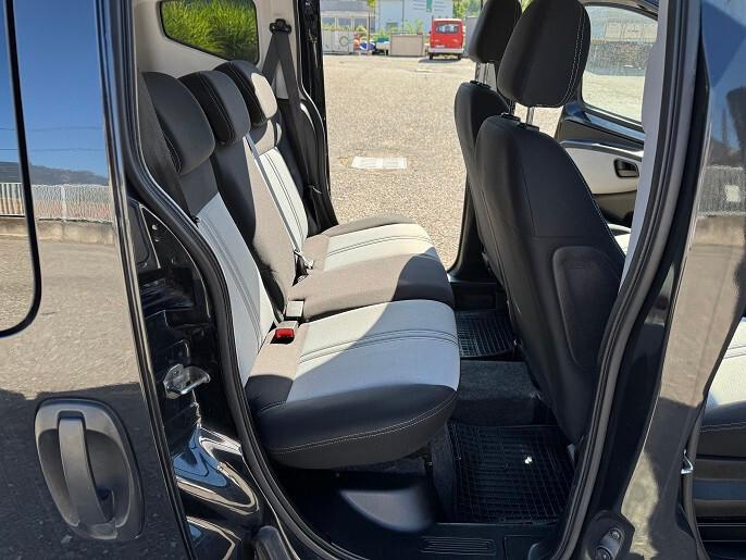 Fiat Qubo 1.3 MJT 75 CV Trekking