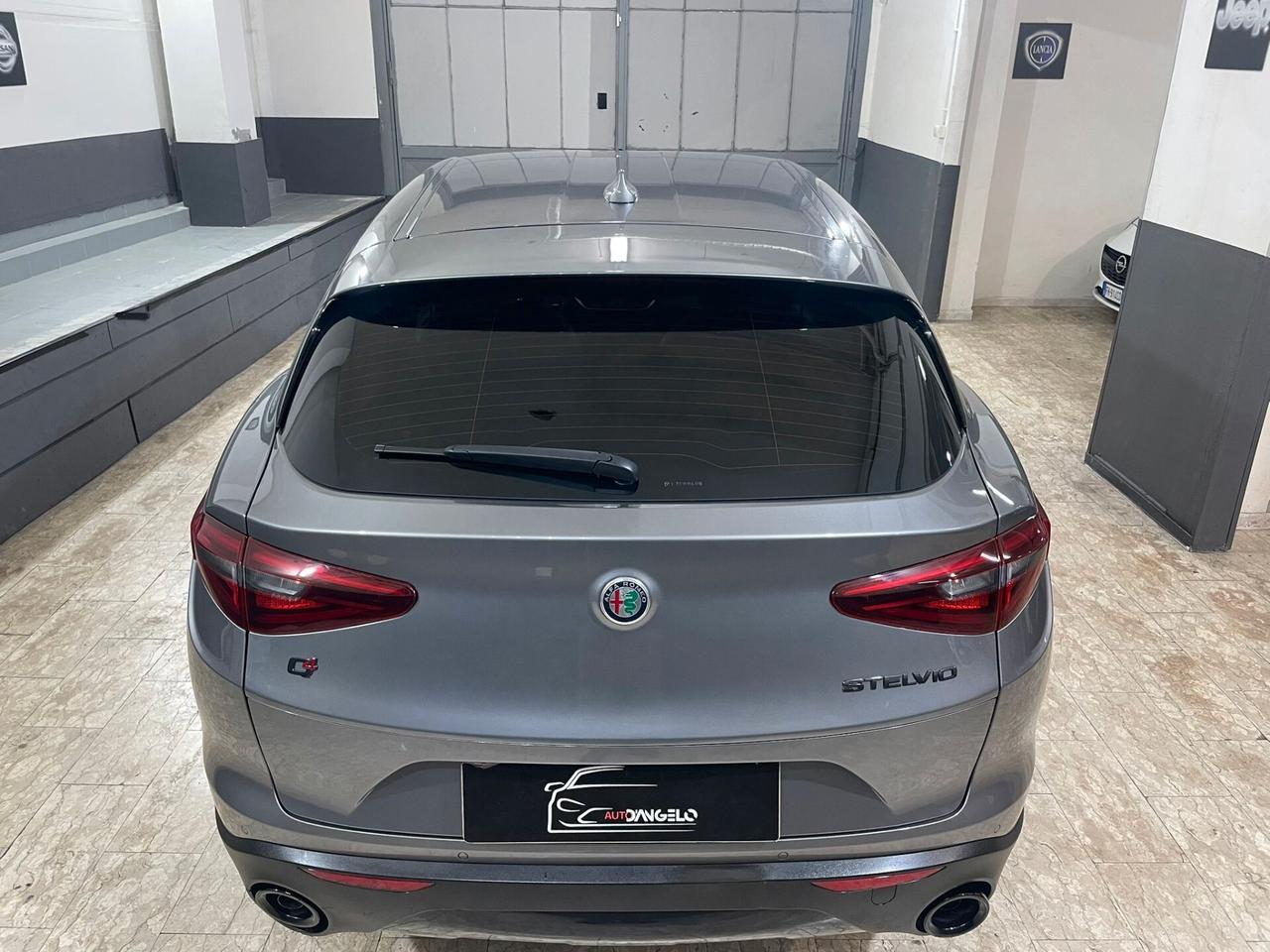 Alfa Romeo Stelvio 2.2 Turbodiesel 190 CV AT8 Q4 Sprint