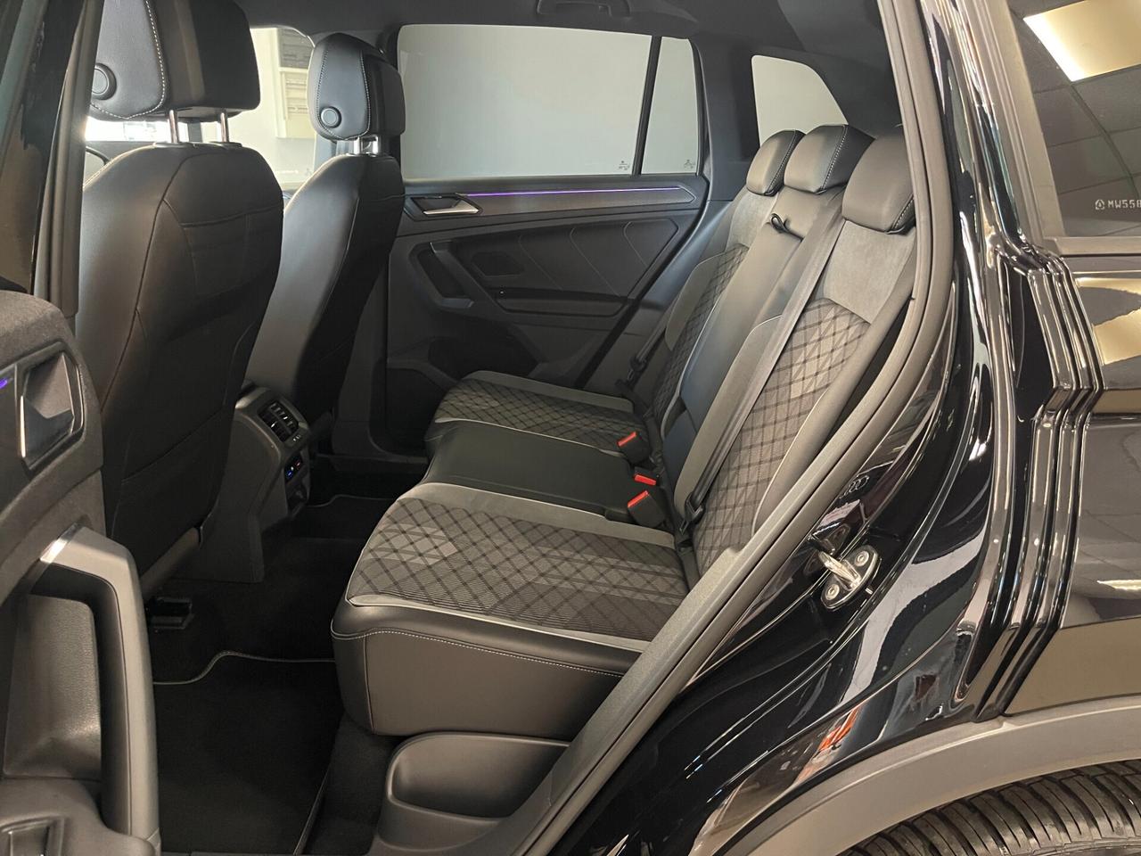 Volkswagen Tiguan 2.0 TDI 150cv SCR DSG R-Line