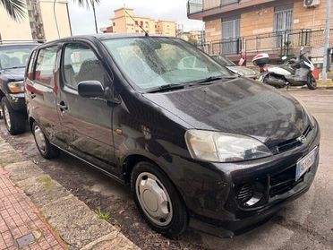 Daihatsu YRV anche permuta o scambi0