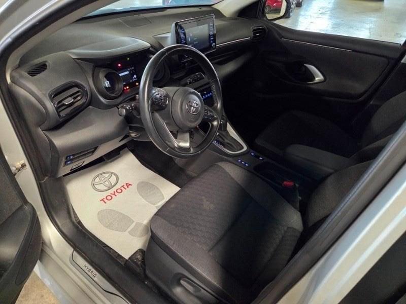 Toyota Yaris 4ª serie 1.5 Hybrid 5 porte Trend