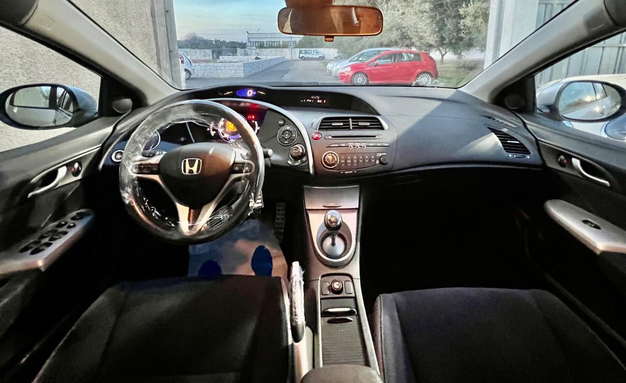 Honda Civic 1.4 i-DSi 5p.Sport,NEOPATENTATI,Climatronic,cerchi in lega,ecc.