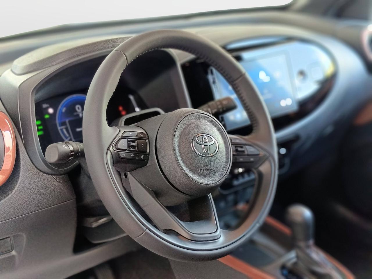 TOYOTA AYGO X HEV ICON MC26