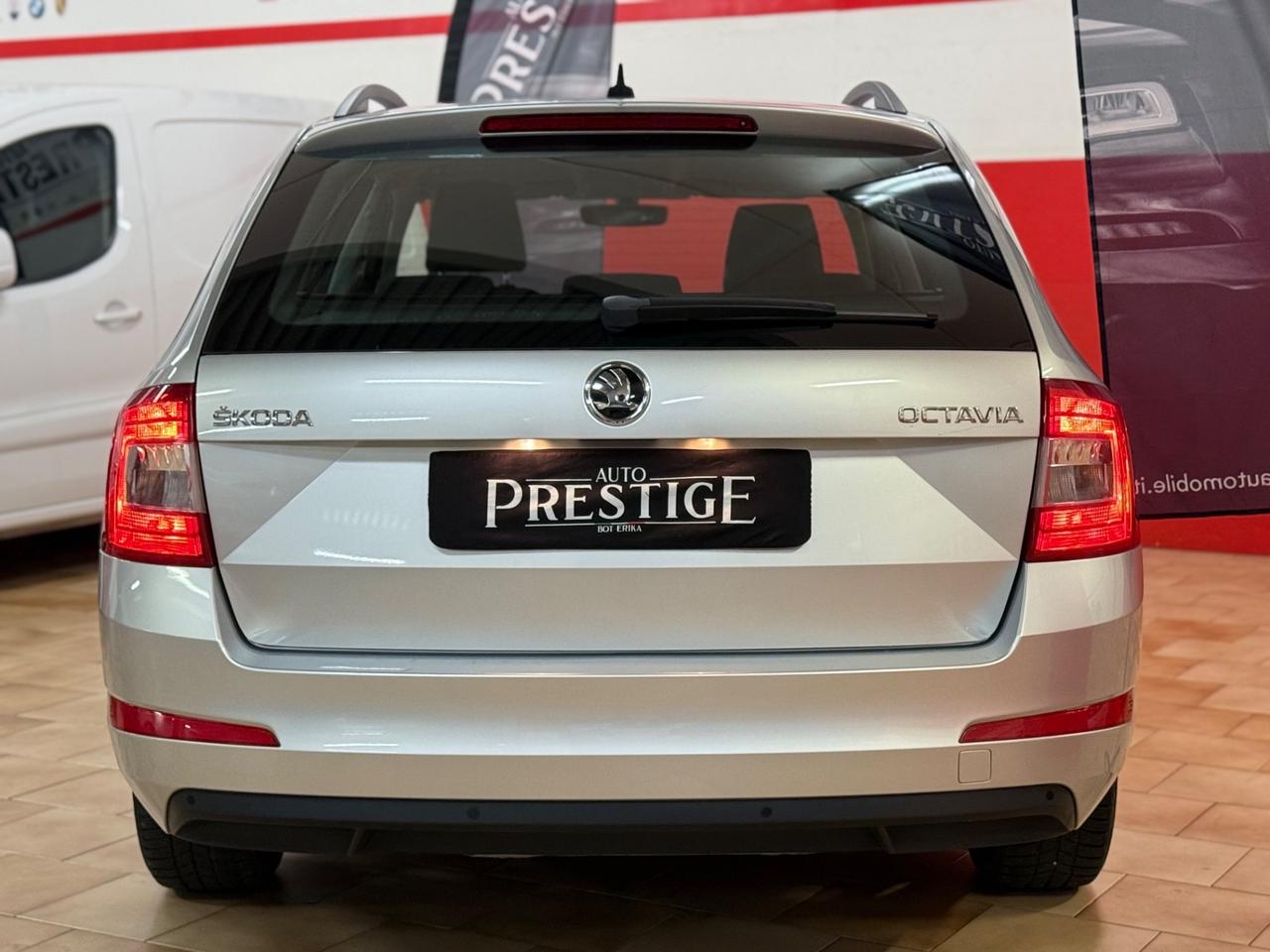 Skoda Octavia 1.6 TDI CR 110 CV DSG Wagon Style