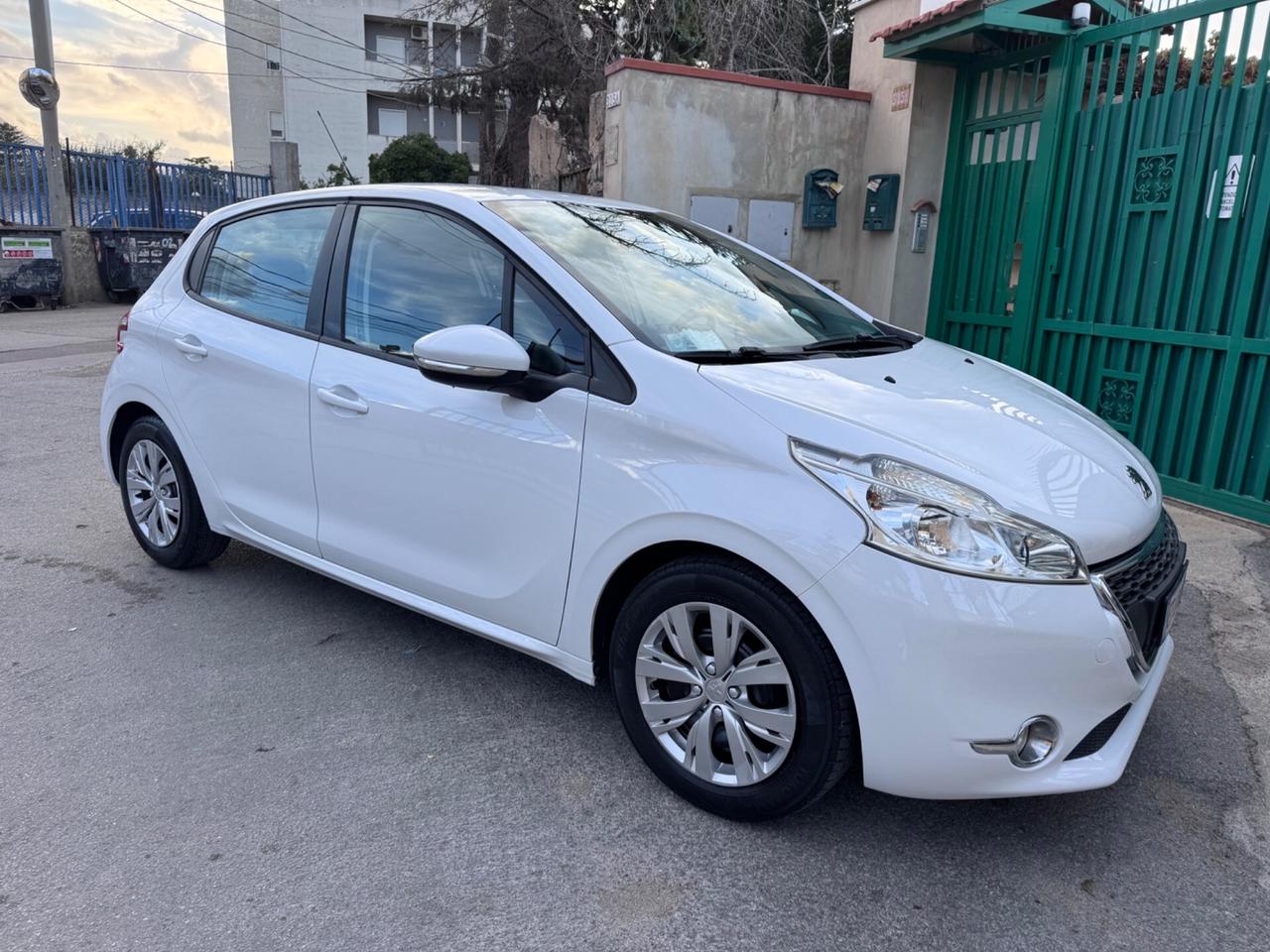 Peugeot 208 PureTech 82 5 porte Access