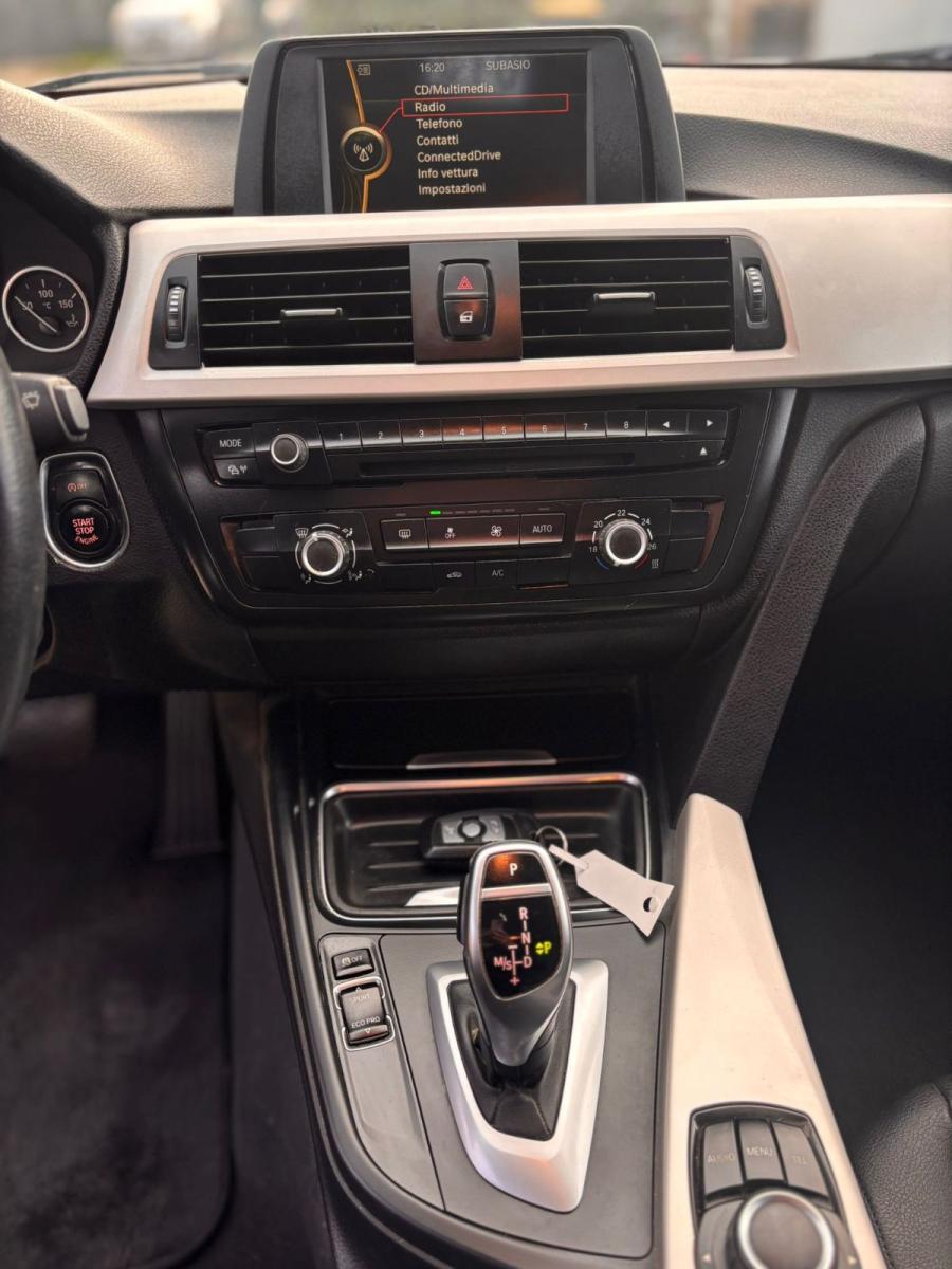 BMW - Serie 3 - 320d xDrive