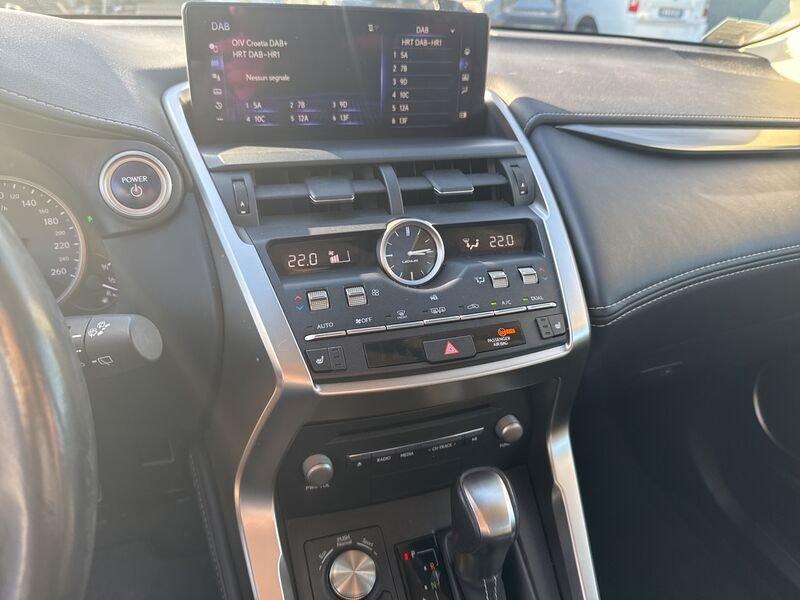 Lexus NX NX Hybrid 4WD Premium IVA ESPOSTA COMPRESA