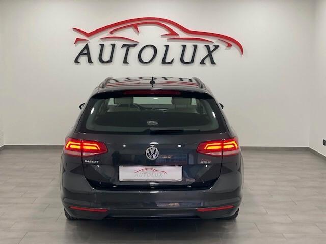 Volkswagen Passat Variant 1.6 TDI DSG ANTRACITE interno CHIARO