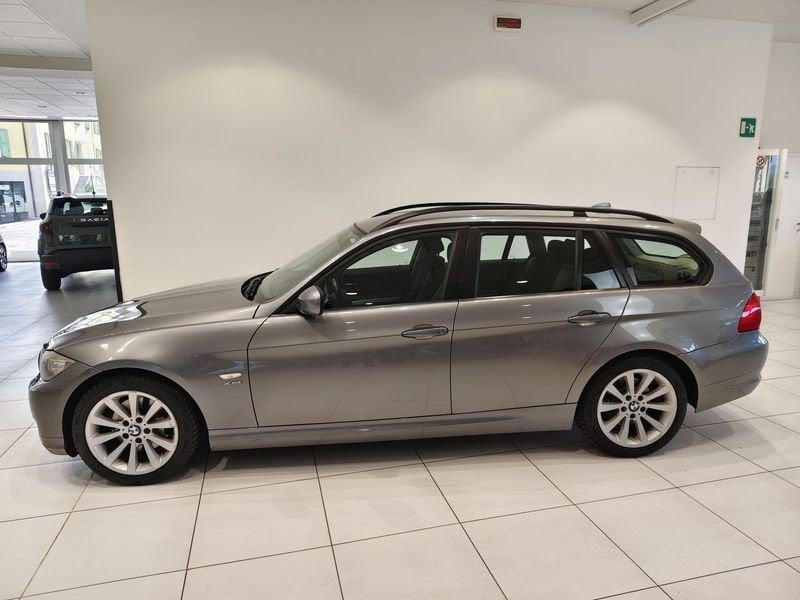 BMW Serie 3 320d CAT Touring xdrive Attiva*4x4*