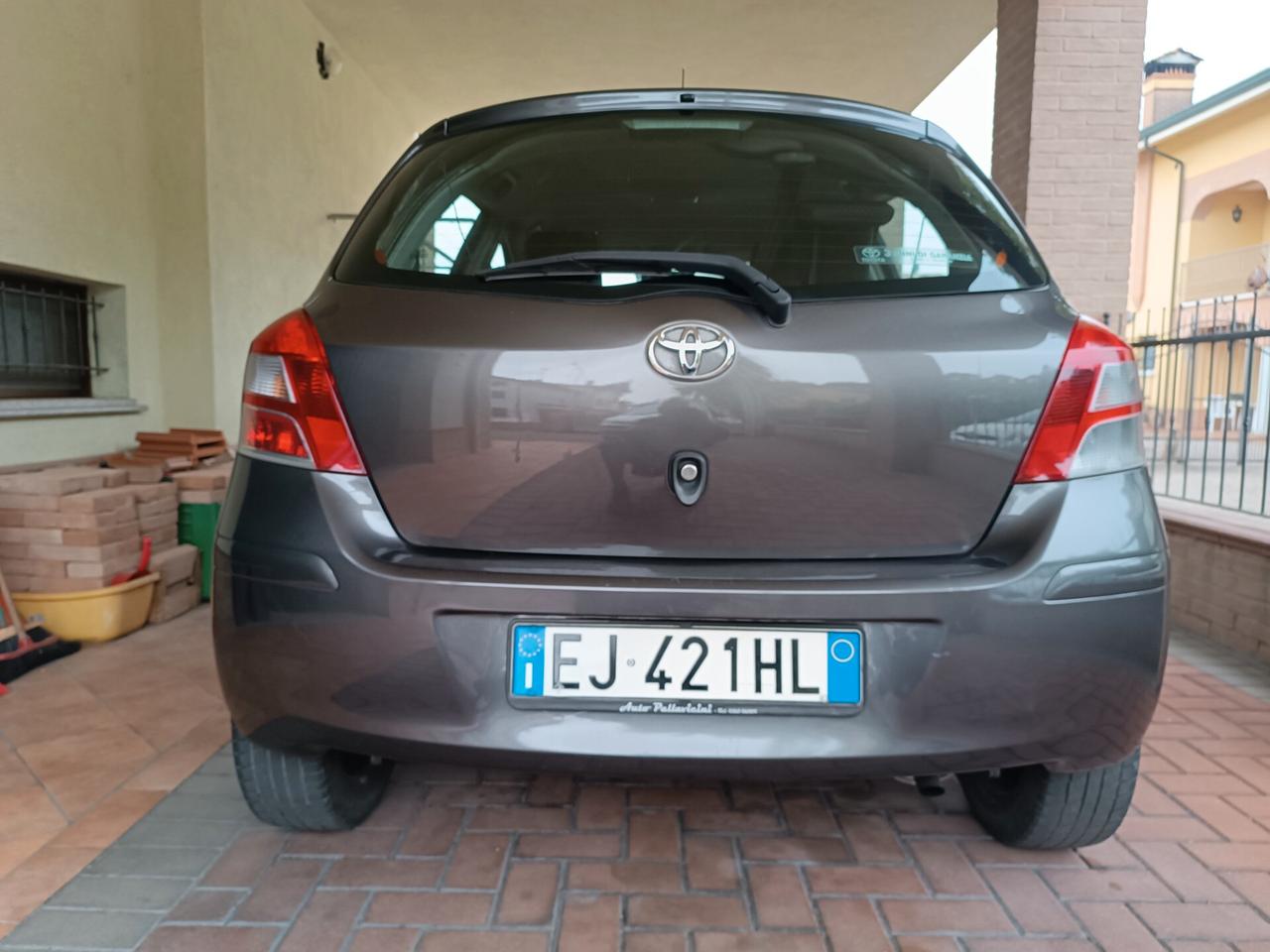 Yaris 1.0 5 porte