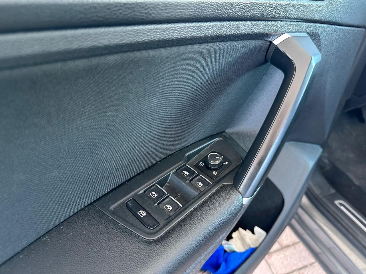 Volkswagen Tiguan Business 2.0 TDI #7045