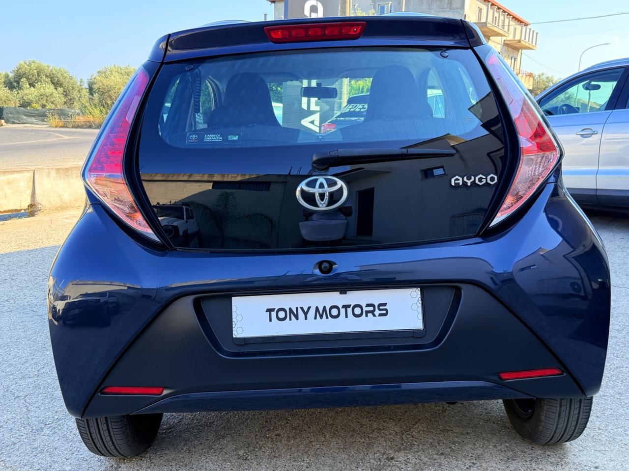 Toyota Aygo 1.0 VVT-i 69 CV 5 porte x-cool
