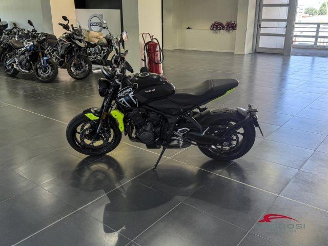 TRIUMPH Trident 660 TRIDENT Triple Tribute Edition