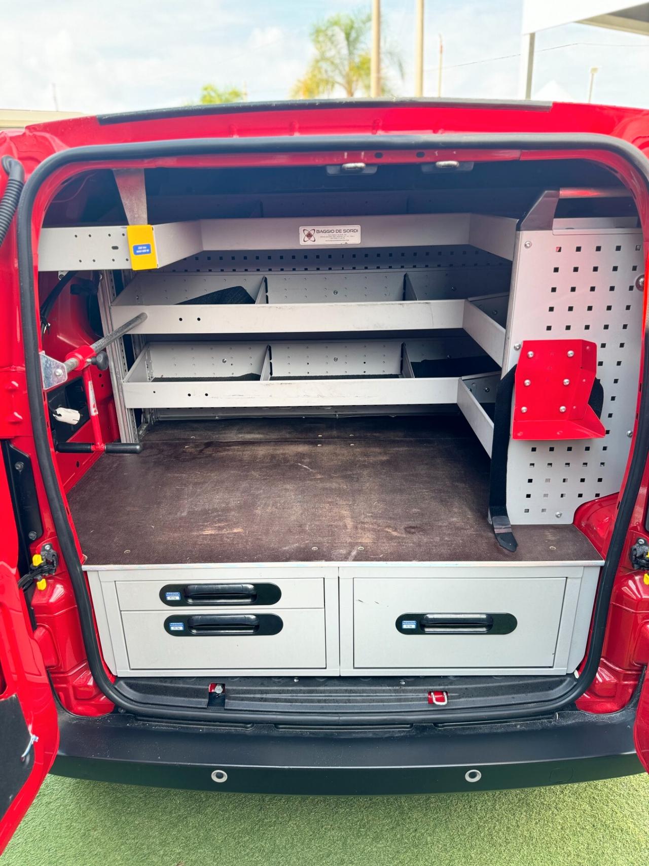 Fiat Fiorino 1.3 MJT 95CV Cargo Adventure