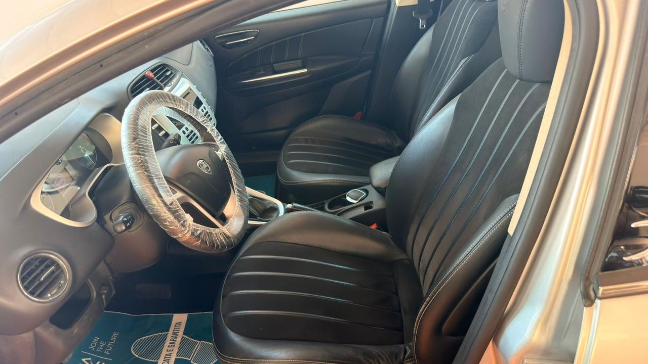 Lancia Delta 1.6 MJT DPF Argento