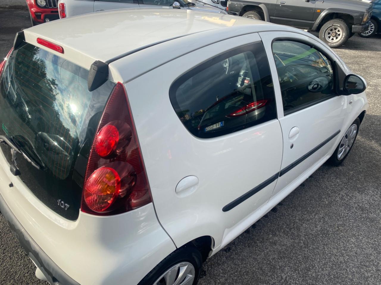 Peugeot 107 1.0 68CV 5p. Active neopatentati