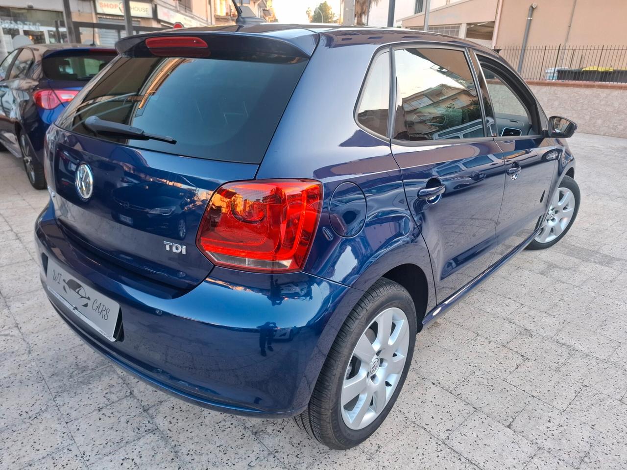 Volkswagen Polo - 1.6 TDI / Cambio automatico /