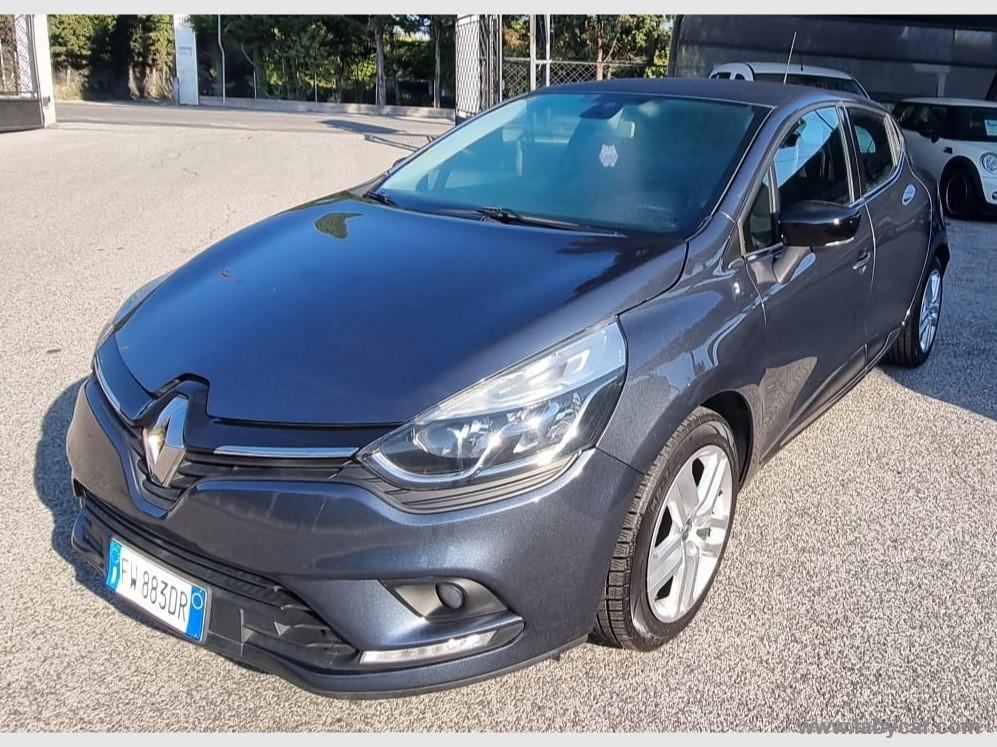 RENAULT Clio dCi 8V 90CV 5p.Moschino Zen