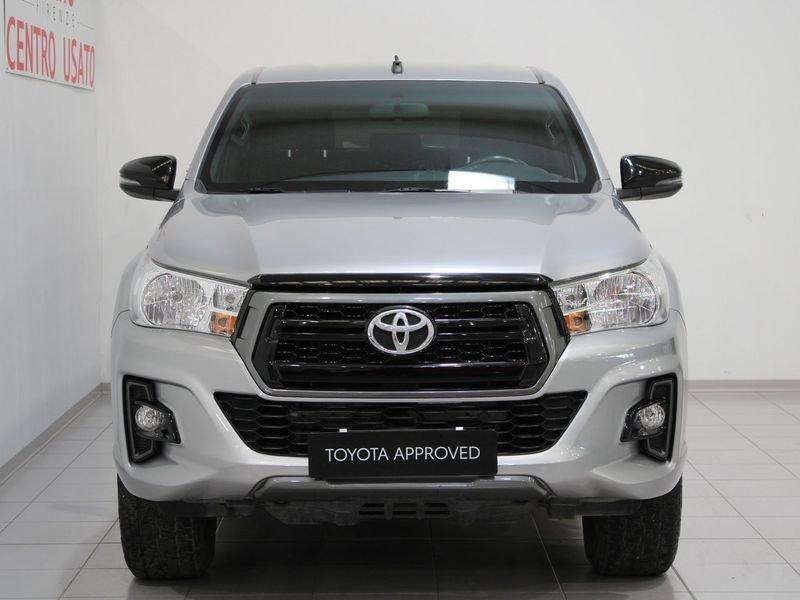 Toyota Hilux 2.4 D-4D A/T 4WD 4 porte Double Cab Lounge