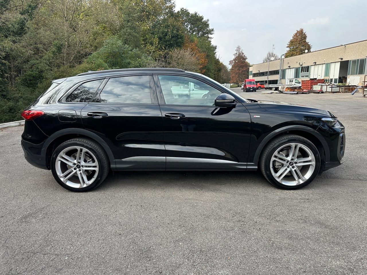 Audi Q5 TDi 150 kW mHEV+ S tronic quattro line edition