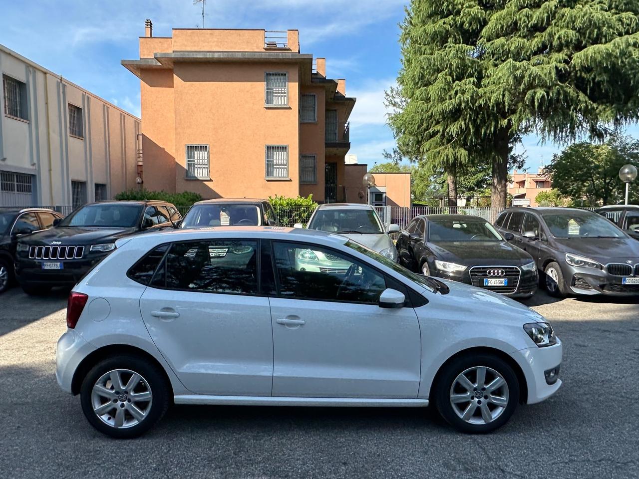Volkswagen Polo 1.4 5 porte Highline BiFuel NEOPATENTATI