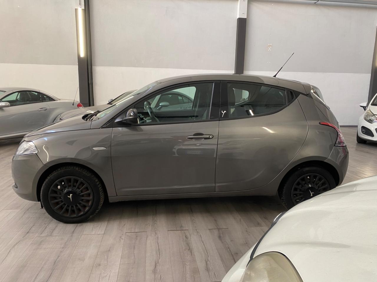 Lancia Ypsilon 1.2 69 CV 5 porte Elle