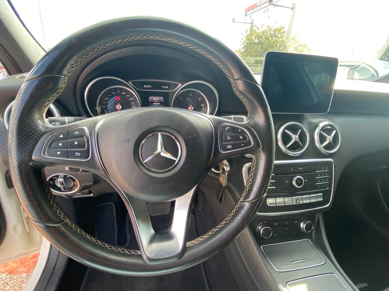 Mercedes-benz A 200 A 200 d Premium