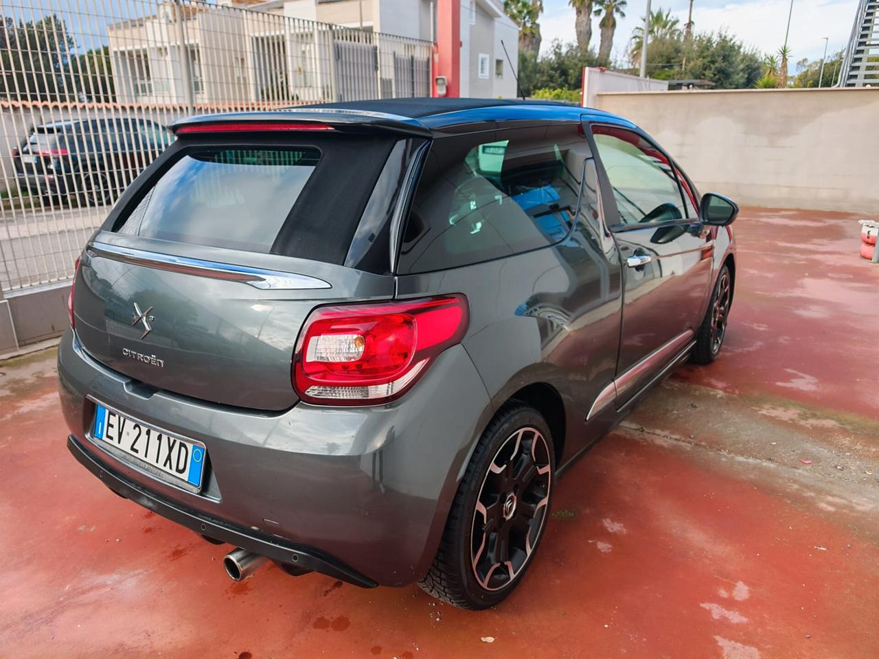 Ds DS3 3 1.2 VTi 82 So Chic Cabrio