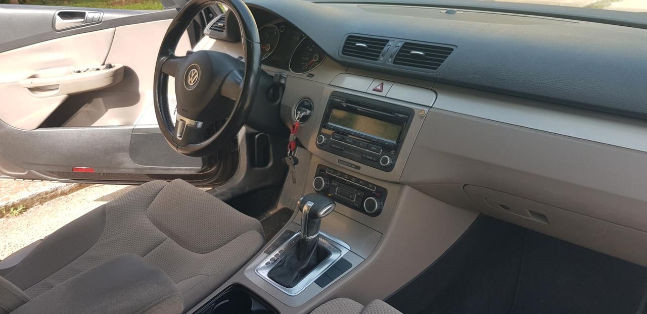 Volkswagen Passat 2.0 TDI DPF DSG Comfortline