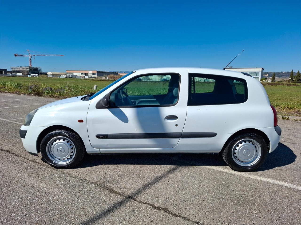 Renault Clio 1.5 dCi 65CV cat 3p. Van