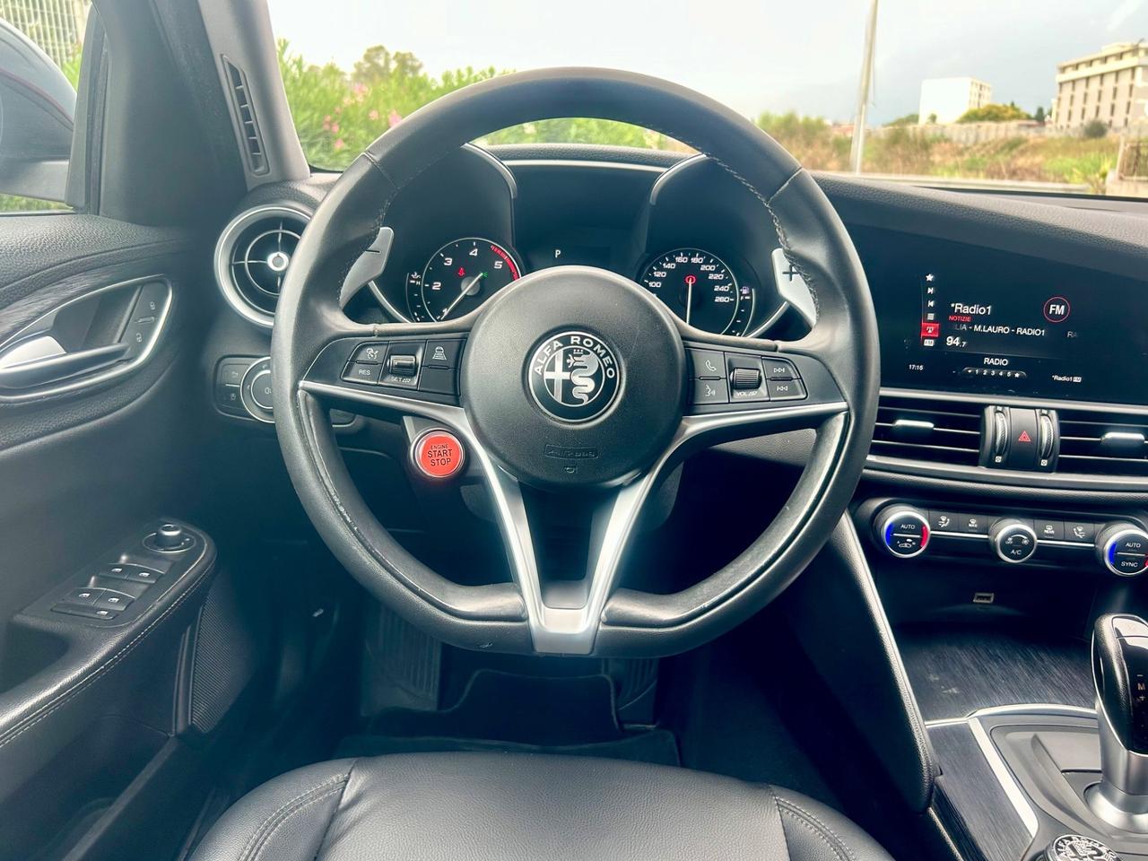 Alfa Romeo Giulia 2.2 Turbodiesel 160 CV AT8 Super q2