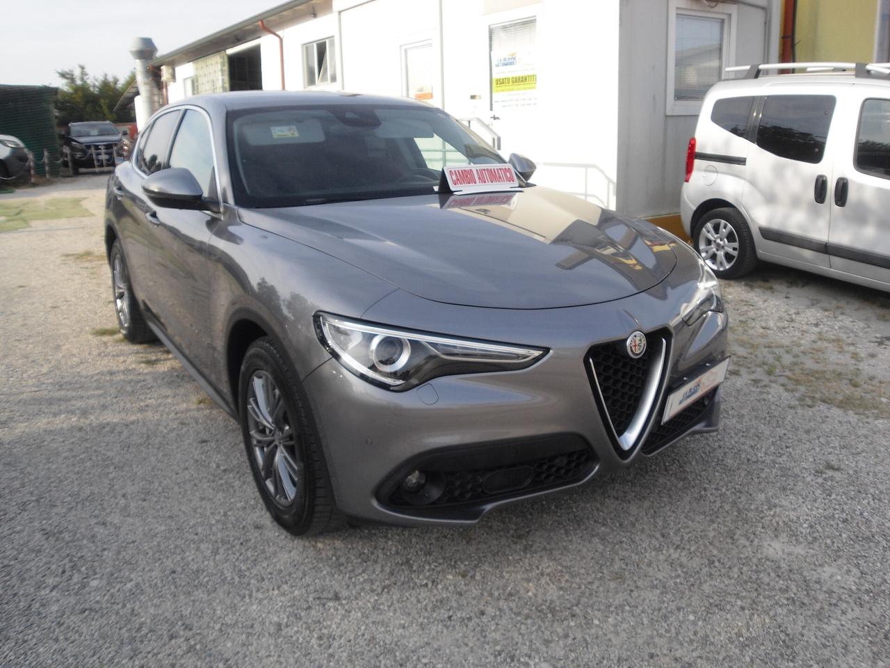 Alfa Romeo Stelvio 2.2 Turbodiesel 150 CV AT8 RWD Super