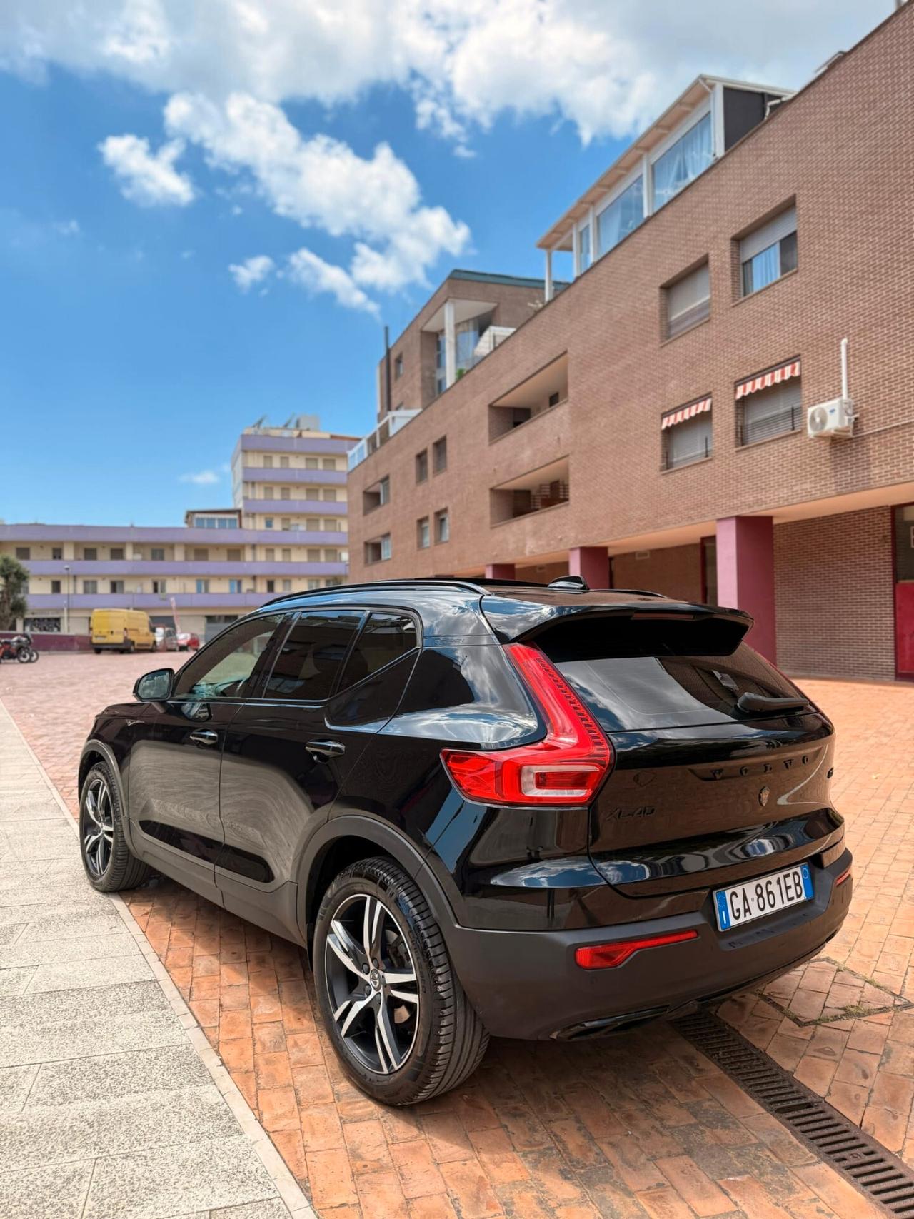 Volvo XC40 D3 Geartronic R-design N1