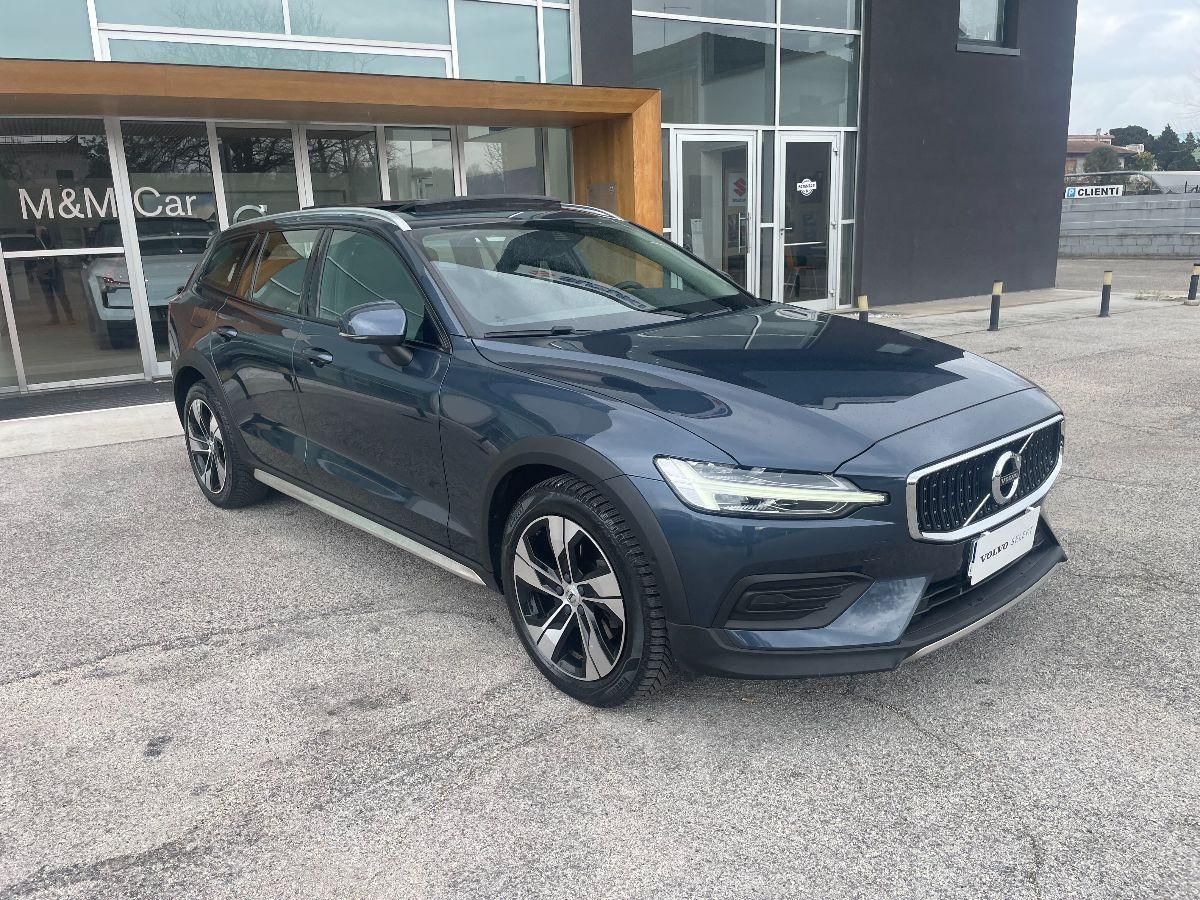 VOLVO - V60 - B4Geartr. Momentum Business Pro