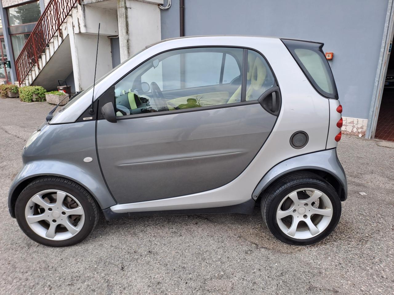 Smart ForTwo 700 coupé pure (37 kW)