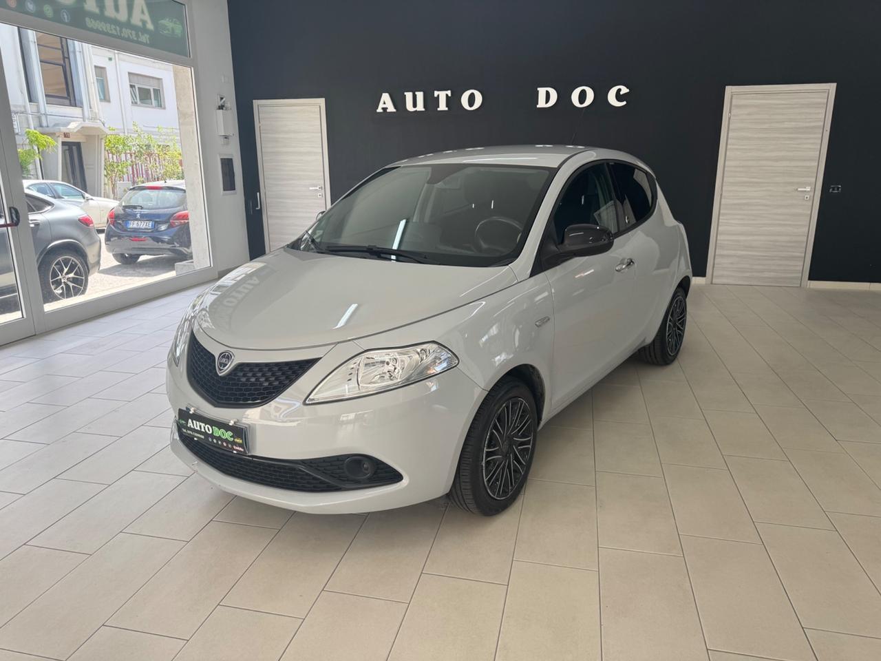 Lancia Ypsilon 1.2 69 CV 5 porte GPL Ecochic