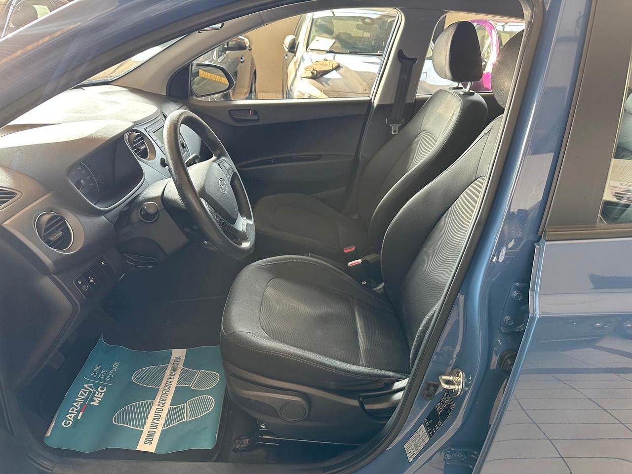 Hyundai i10 1.0 MPI Sound Edition A/T