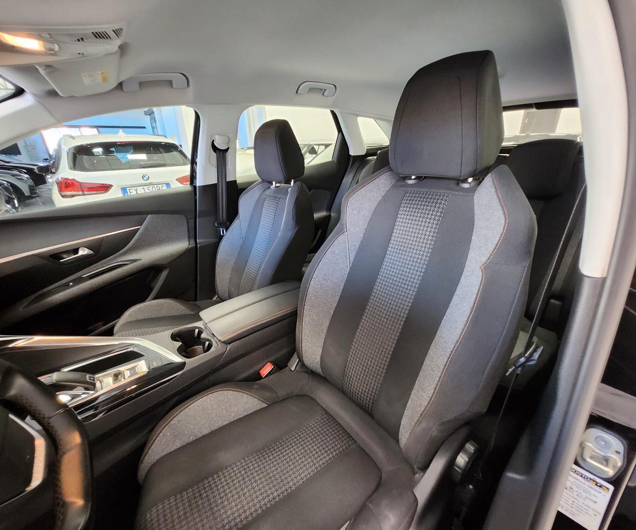 Peugeot 3008 BlueHDi 130 S&S Active