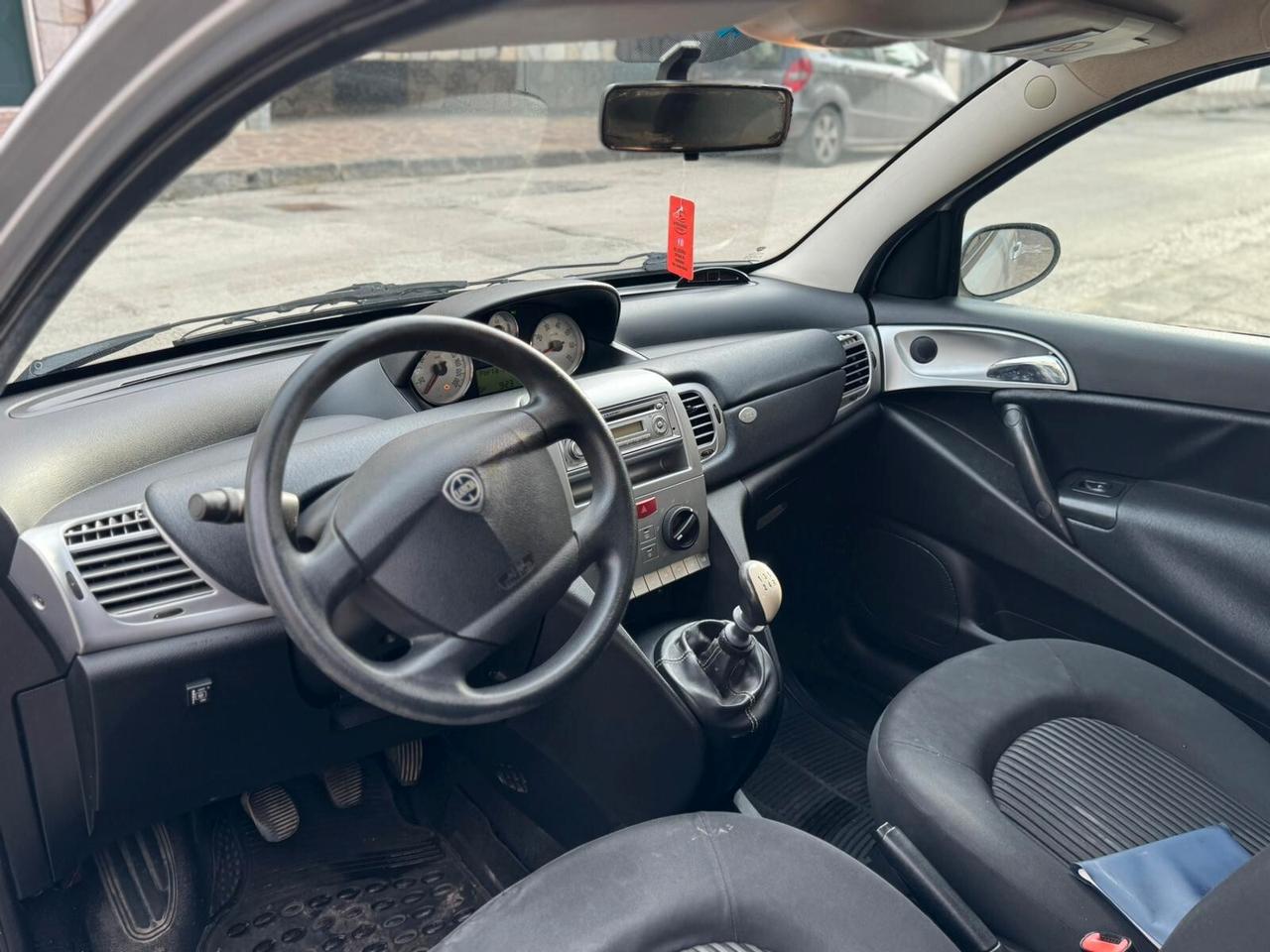 Lancia Ypsilon 1.4 Platino Ecochic GPL