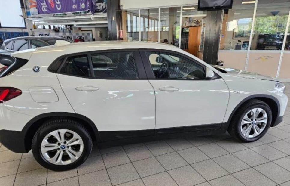 Bmw X2 xDrive25e Business-X