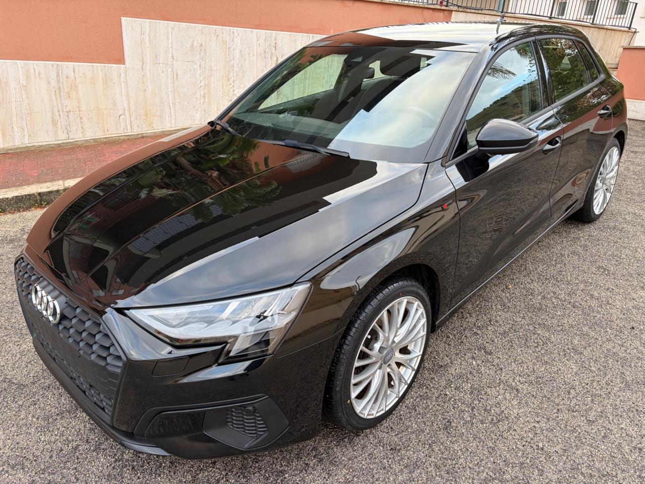 Audi A3 SPB 30 TFSI S line edition km certificati !!!
