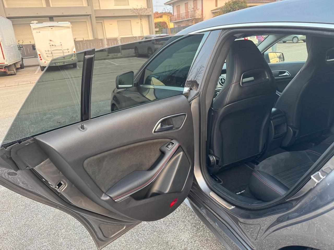 Mercedes-benz CLA 200 d S.W. 4Matic Automatic Business NEOPATENTATI